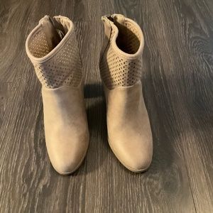 Apt 9 Ankle Boots